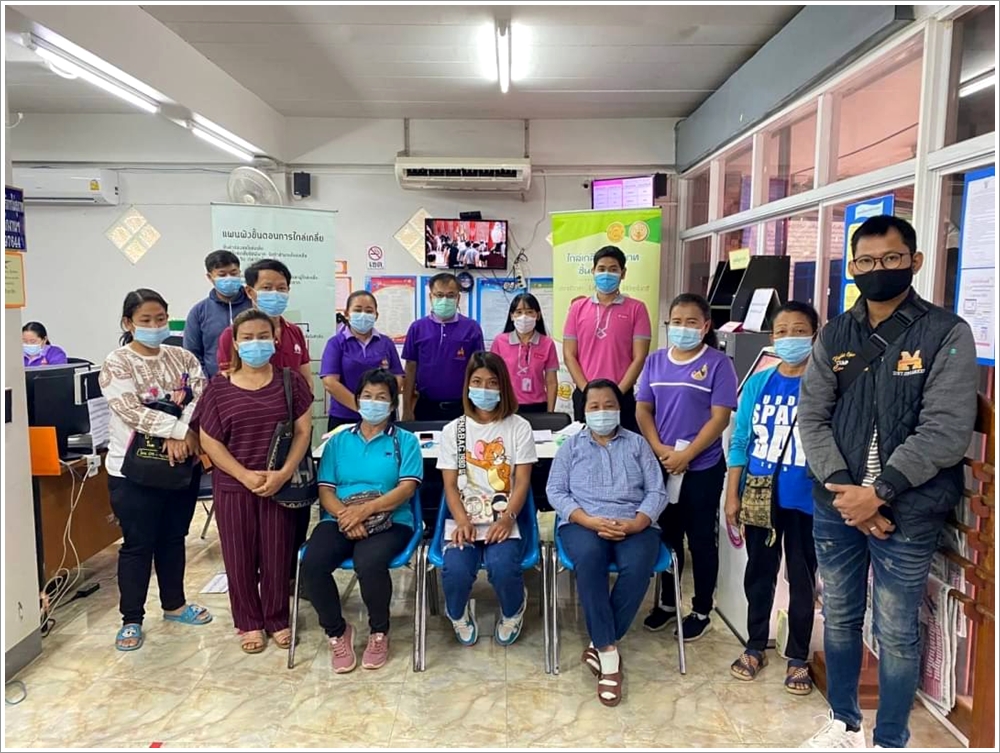 ﻿สำนักงานบังคับคดีจังหวัดเชียงราย สาขาเทิง จัดโครงการไกล่เกลี่ยทั่วไทยร่วมใจช่วยเหลือลูกหนี้ที่ได้รับผลกระทบจากไวรัสโคโรนา 2019 (COVID - 19) ได้สำเร็จทุนทรัพย์กว่า 4 แสนบาท